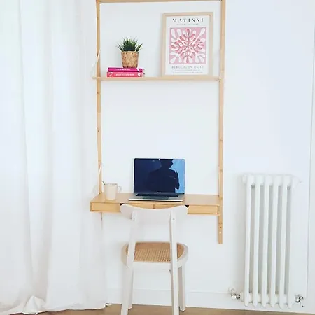 Bright And Modern In Center Apartmán *