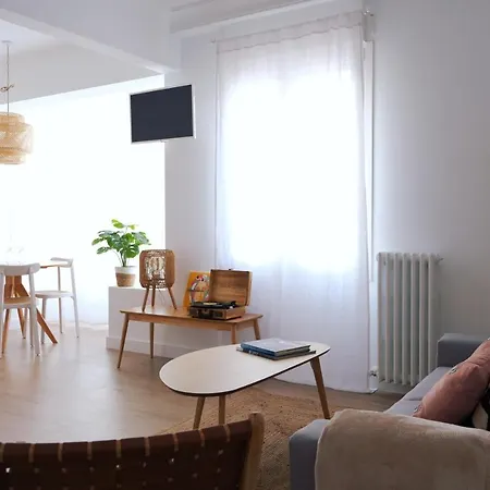 Bright And Modern In Center * Бильбао