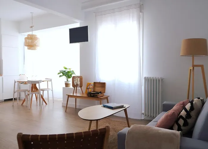 Bright And Modern In Center * Bilbao